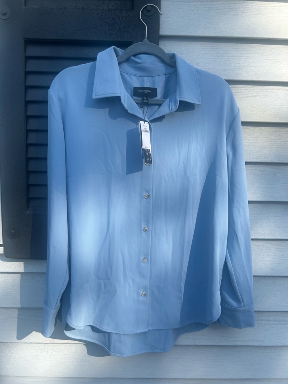 NWT Banana Republic Cornflower Blue Silky Button Down Shirt M